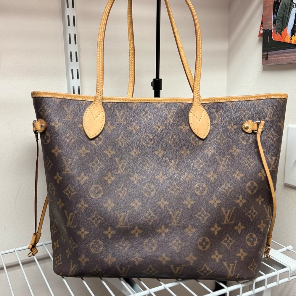 Louis Vuitton Brown Monogram Tote Bag MM
